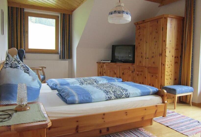 בית מלון כפרי Kocherhof