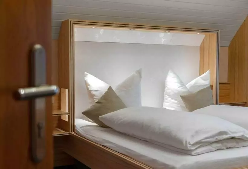 ホテル Landgasthof Paradies