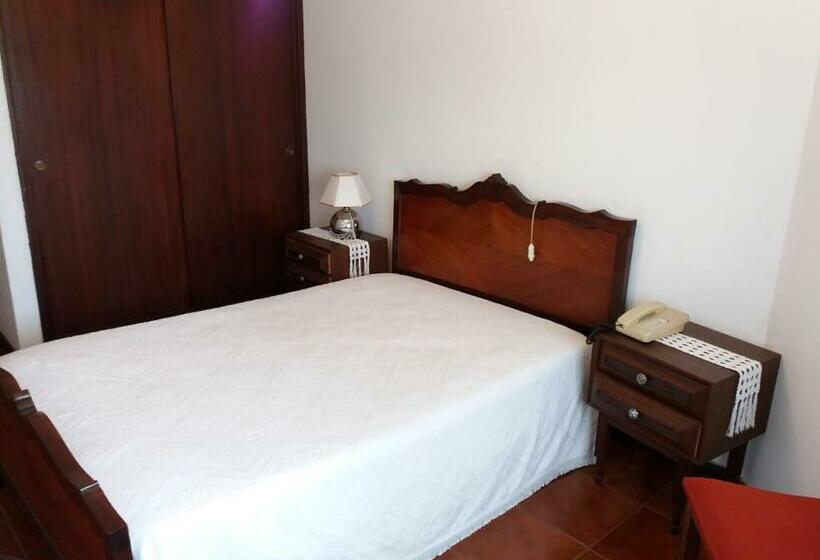 בית מלון כפרי Pensão São Jorge