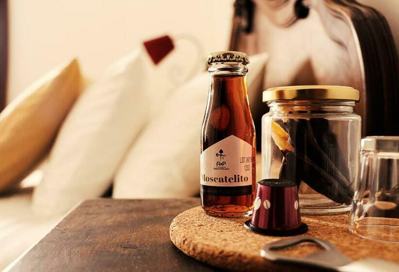 پانسیون 6/4 De Sado