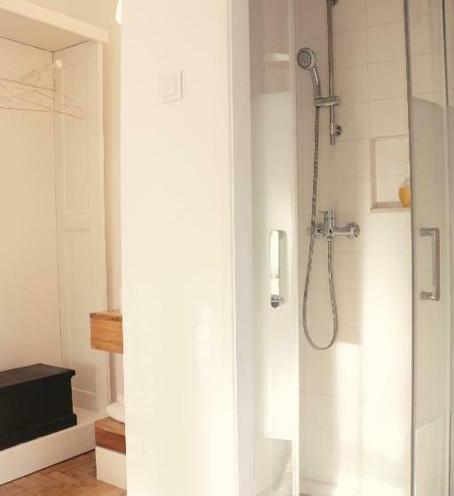 پانسیون 6/4 De Sado