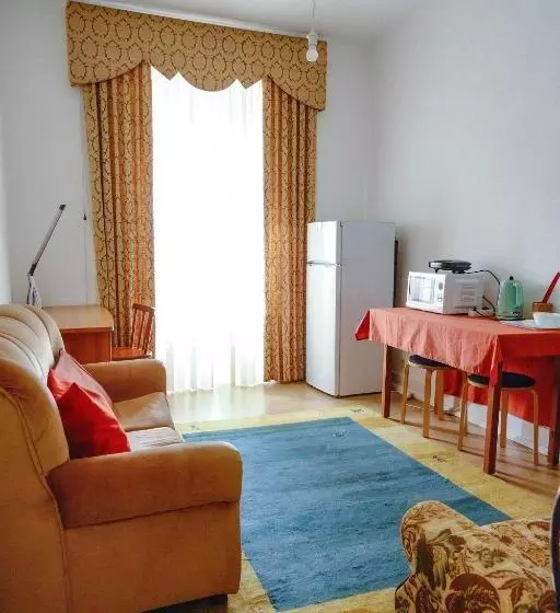 پانسیون 6/4 De Sado