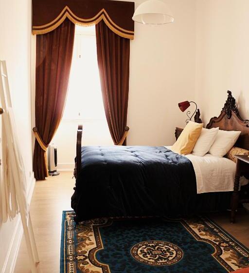 پانسیون 6/4 De Sado