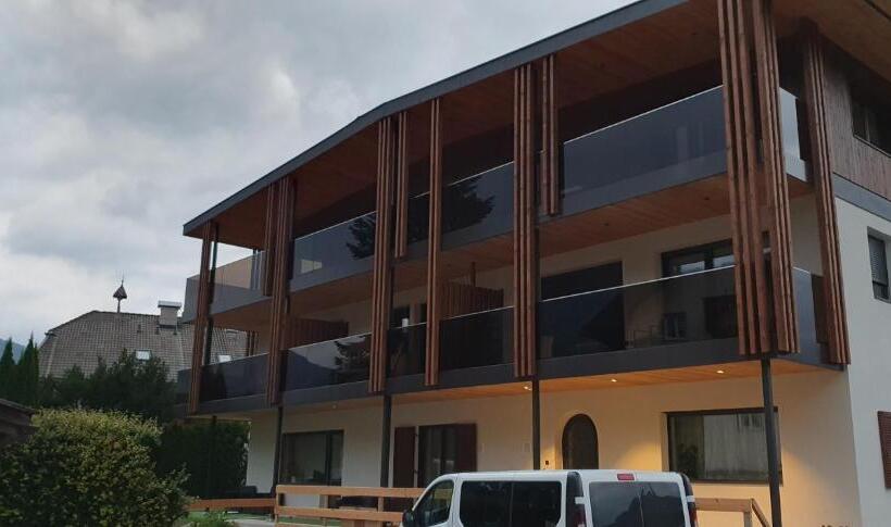 פנסיון B&b Haus Grüner