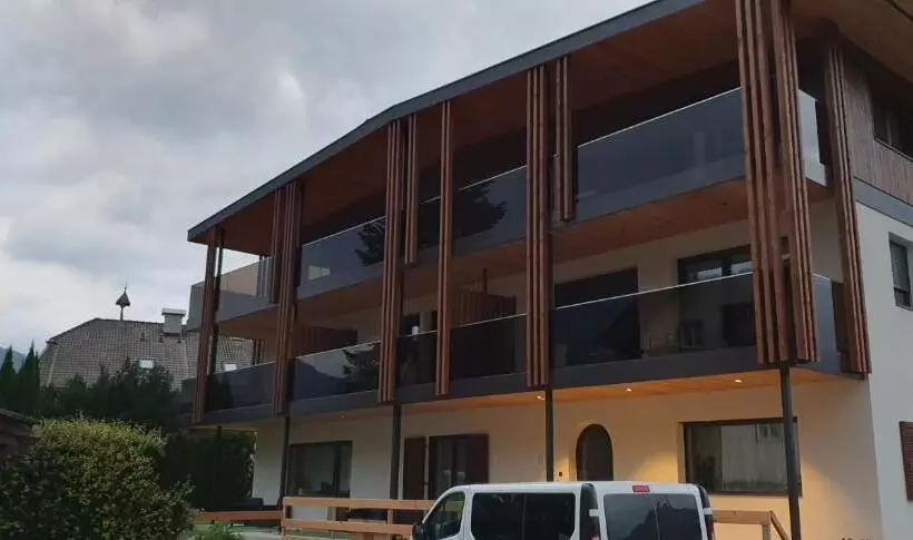 ペンション B&b Haus Grüner