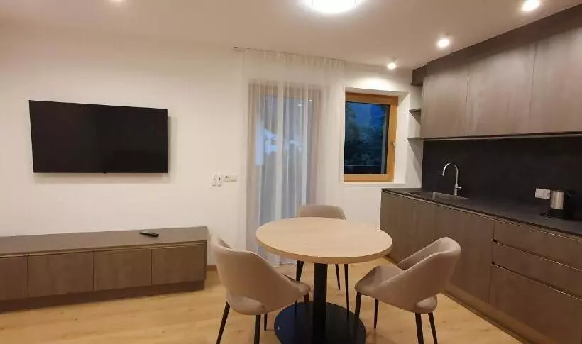 ペンション B&b Haus Grüner