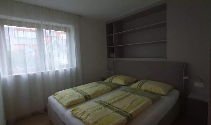 ペンション B&b Haus Grüner