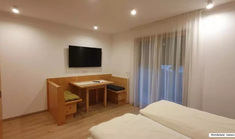ペンション B&b Haus Grüner