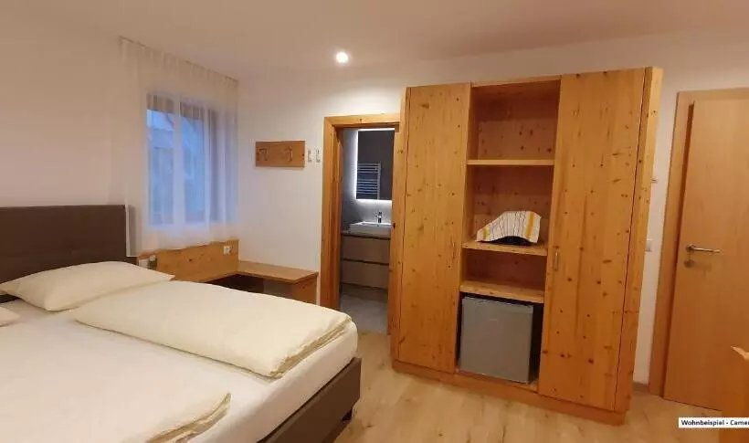 ペンション B&b Haus Grüner