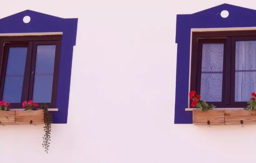 Majatalo Blue Guide Milfontes