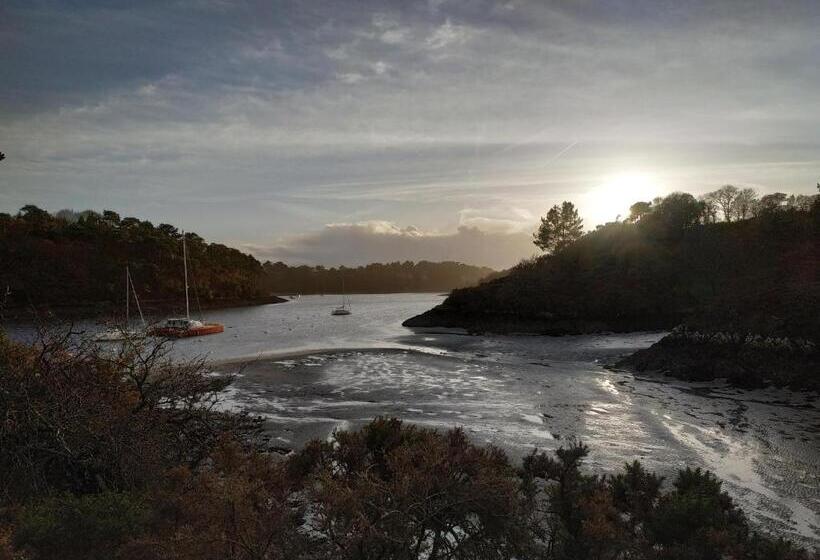 膳宿费 La Carri Air