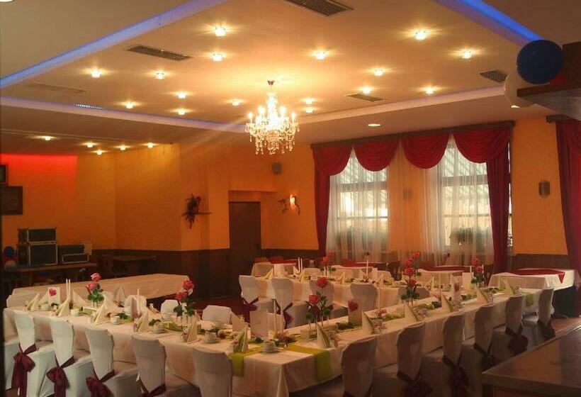 فندق صغير Gaststätte Schwenksaal