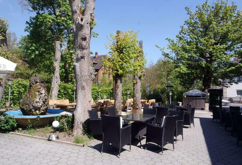 فندق صغير Gaststätte Schwenksaal