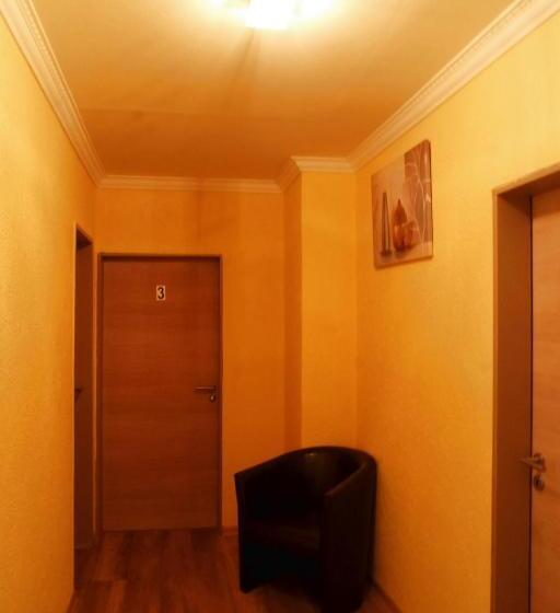 فندق صغير Gaststätte Schwenksaal