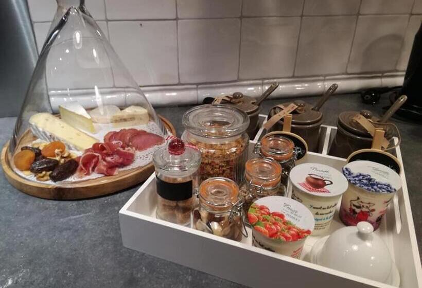 Bed and Breakfast La Maison Bleue