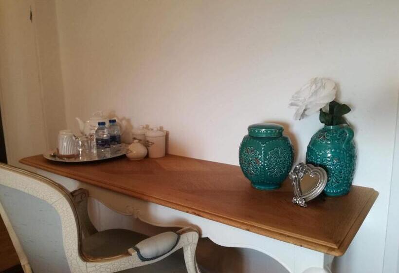 Bed and Breakfast La Maison Bleue