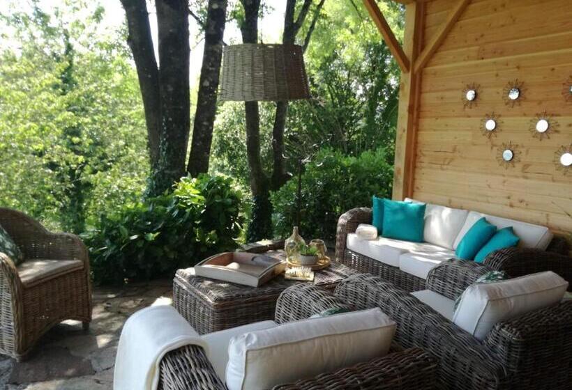 Bed and Breakfast La Maison Bleue