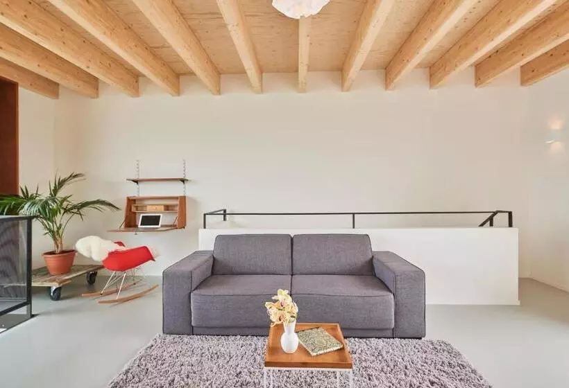 ベッドアンドブレックファースト Lake View Apartment Amsterdam