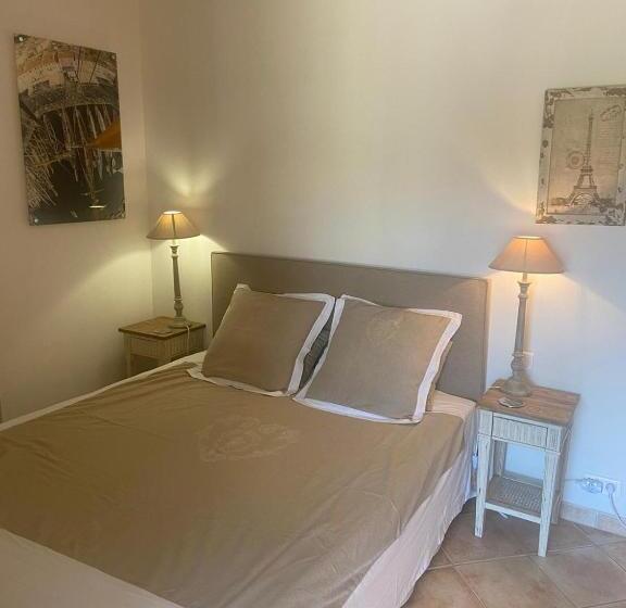 مبيت وإفطار Lone Star House