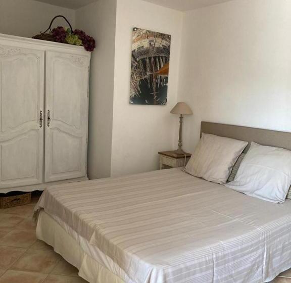 مبيت وإفطار Lone Star House