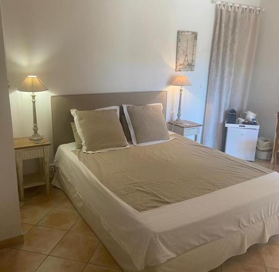 مبيت وإفطار Lone Star House