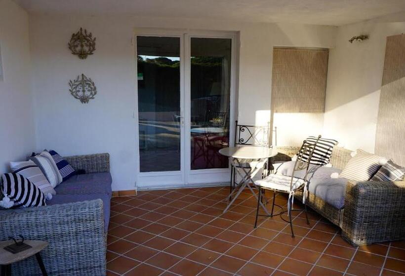 مبيت وإفطار Lone Star House