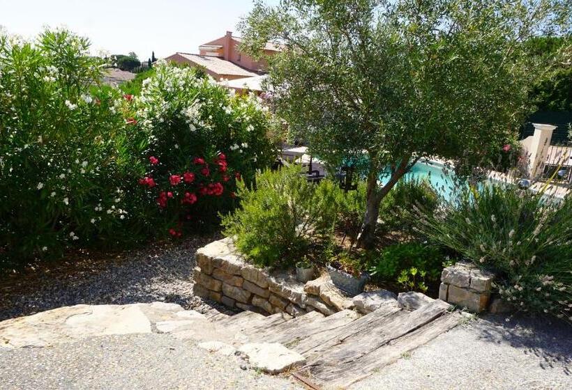 مبيت وإفطار Lone Star House