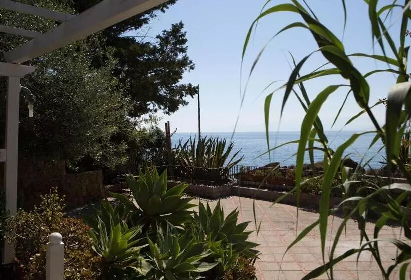 ベッドアンドブレックファースト Residenza Terrazze Sul Mare