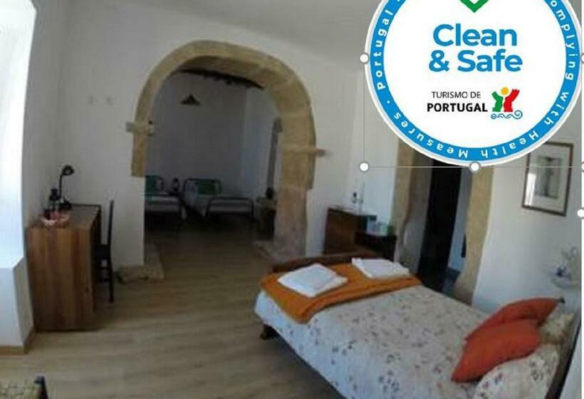 פנסיון Casa Das Andorinhas