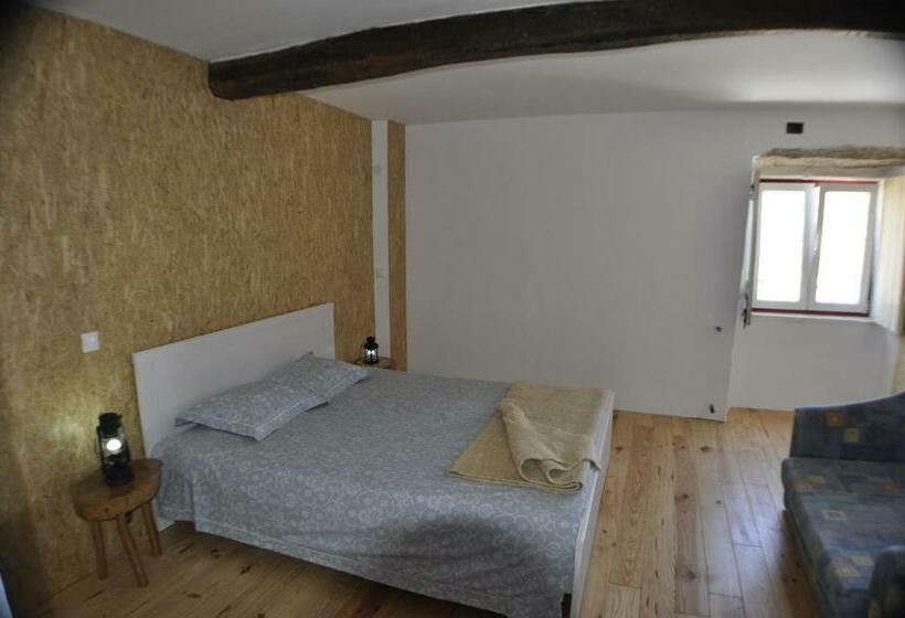 פנסיון Casa Das Andorinhas