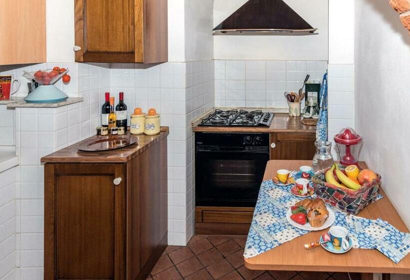 بنسيون Rooms San Giuliano