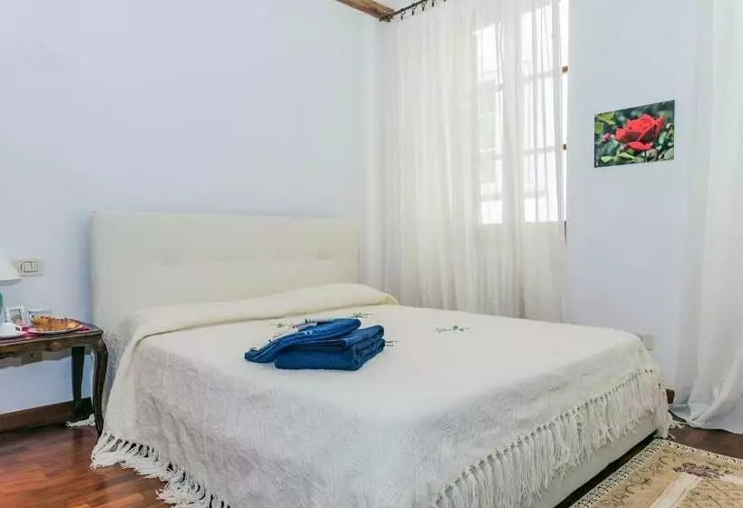 ペンション Rooms San Giuliano