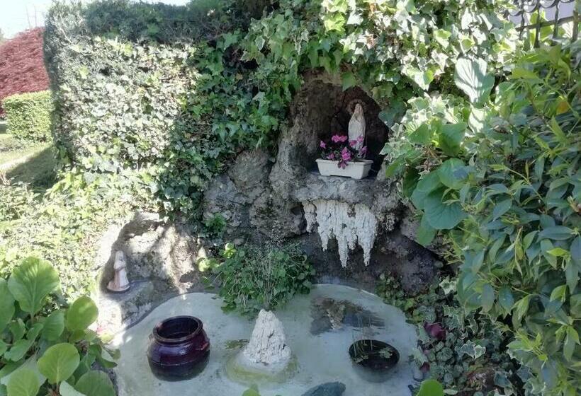 リゾートホテル Villa Azalea