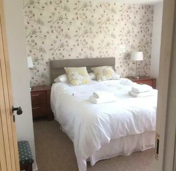West Lodge B&b