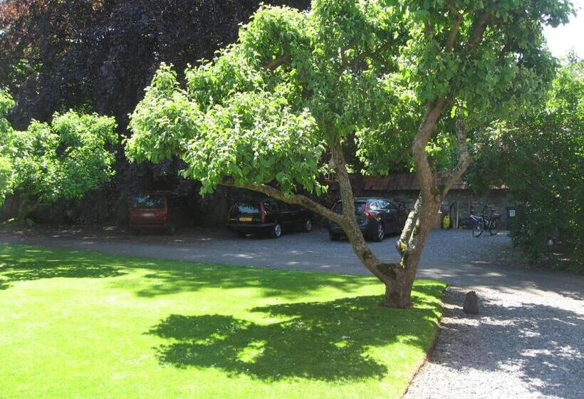 تختخواب و صبحانه Chambre D Hôtes Les Augustins   Parking Sécurisé   Borne De Recharge