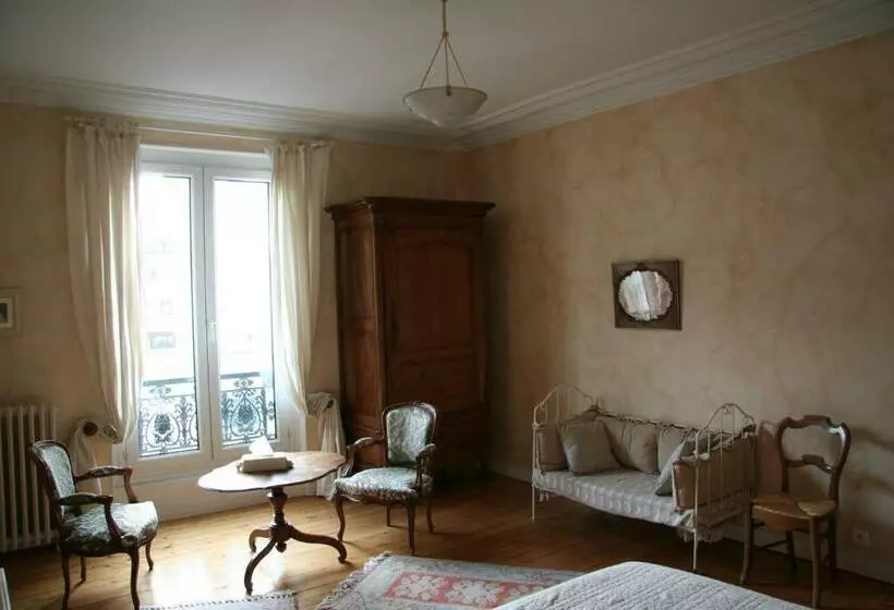 تختخواب و صبحانه Chambres D Hôtes Le Clos D Hauteville