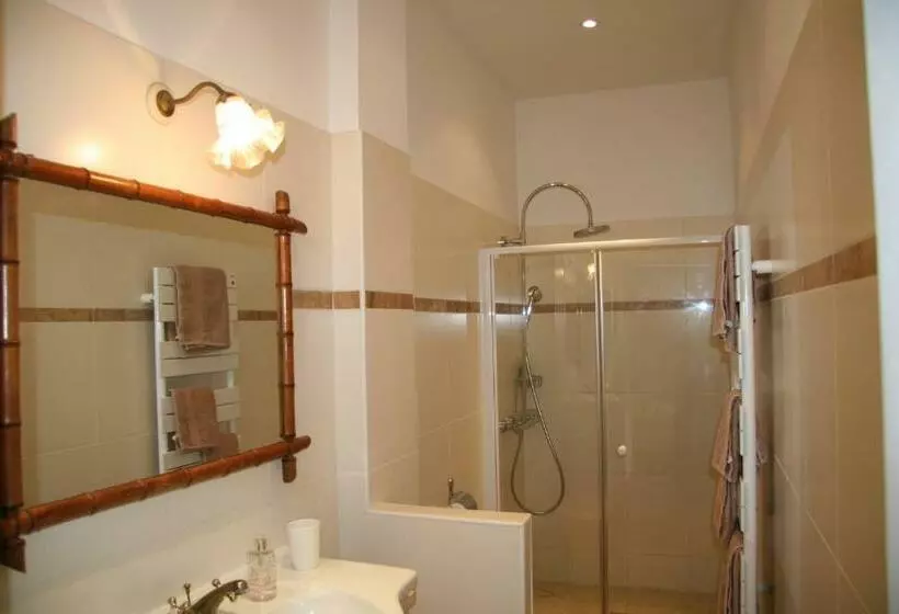 تختخواب و صبحانه Chambres D Hôtes Le Clos D Hauteville