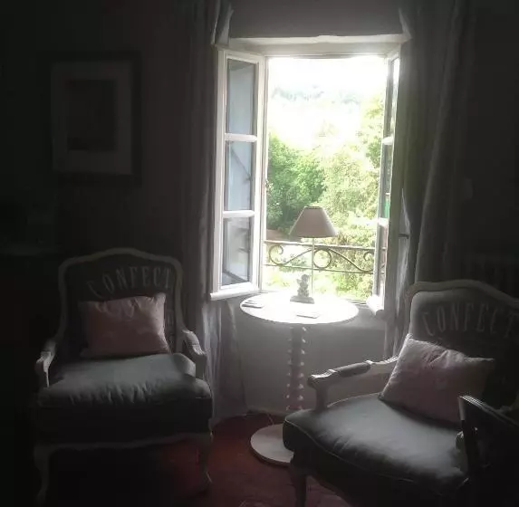 ベッドアンドブレックファースト Le Petit Figuier