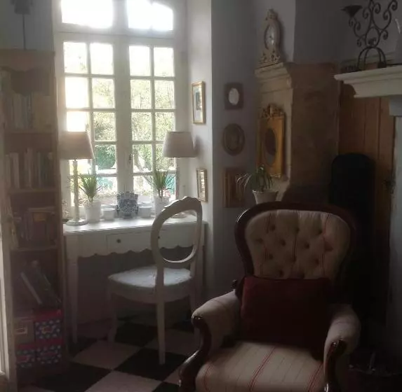 ベッドアンドブレックファースト Le Petit Figuier