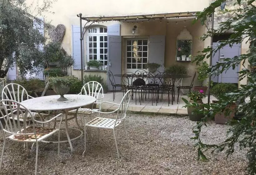 ベッドアンドブレックファースト Le Petit Figuier