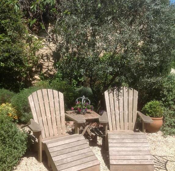 ベッドアンドブレックファースト Le Petit Figuier