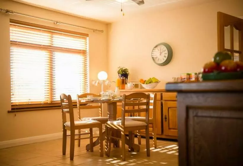 Aamiaismajoitus (B&B) Y Grange