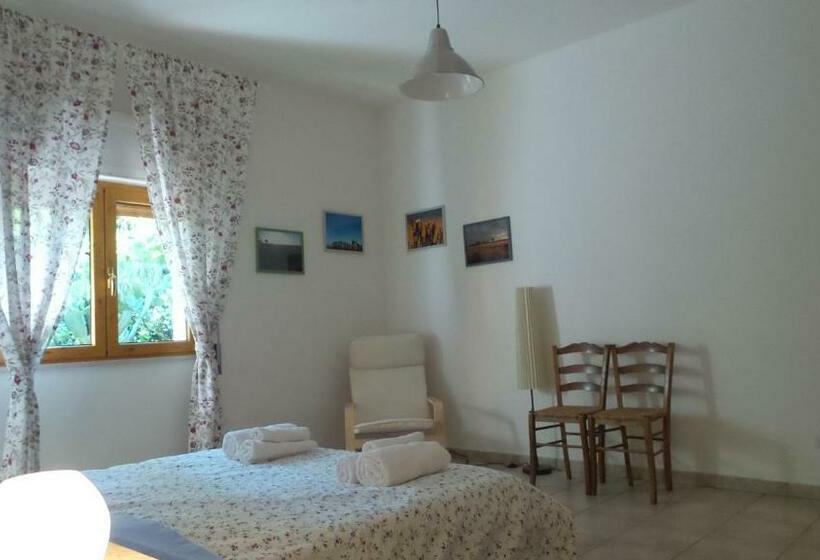 Отель Cascina Cliternia