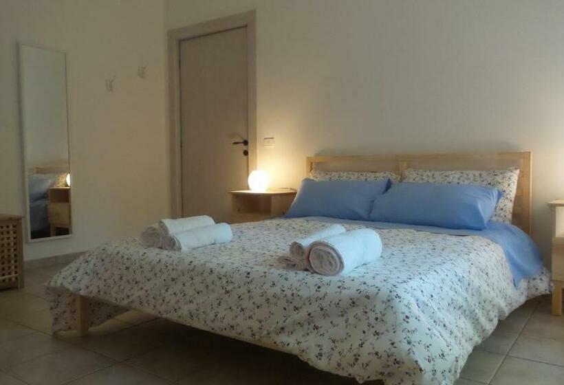 Отель Cascina Cliternia