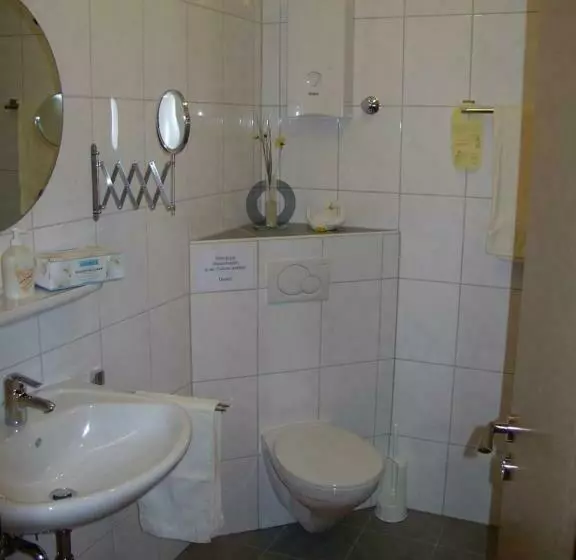 Majatalo Gästehaus Kloep Gmbh