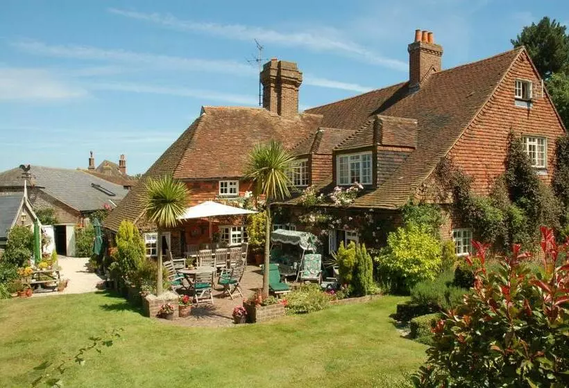 Aamiaismajoitus (B&B) Clayton Wickham Farmhouse