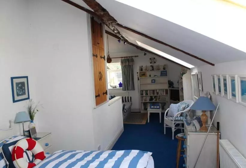 Aamiaismajoitus (B&B) Clayton Wickham Farmhouse