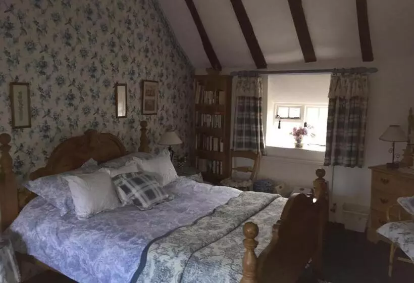 Aamiaismajoitus (B&B) Clayton Wickham Farmhouse