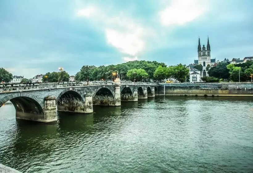 Aamiaismajoitus (B&B) La Pause Angevine