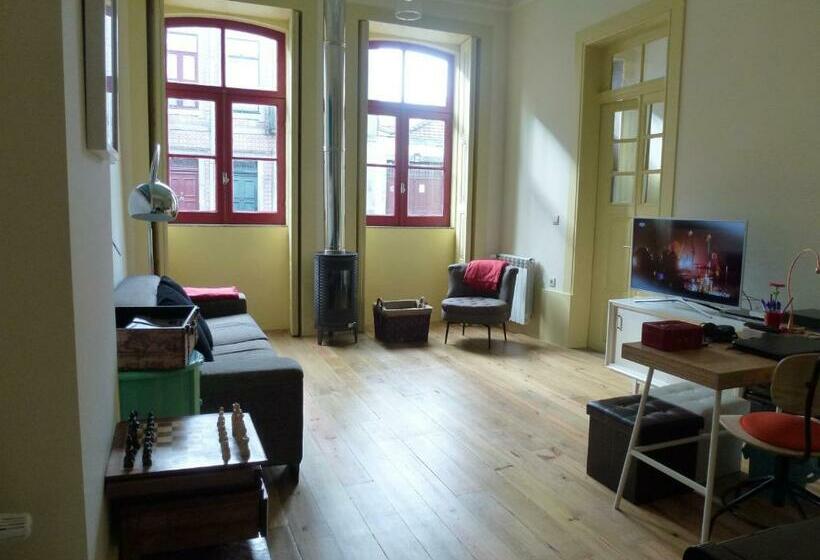 Canvas Atelier Hostel